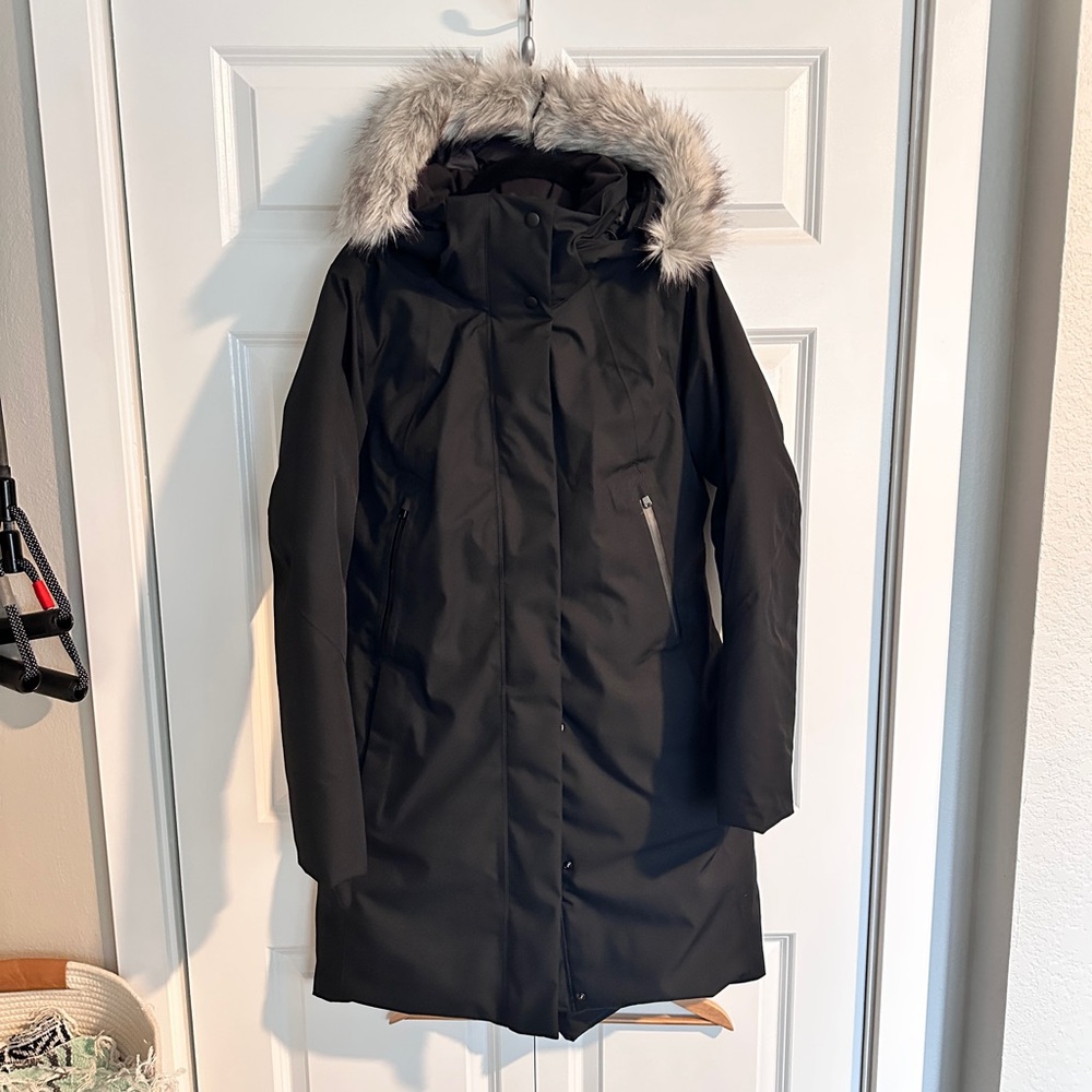 Athletes NWOT Black Fur-Trimmed Hooded Coat Parka